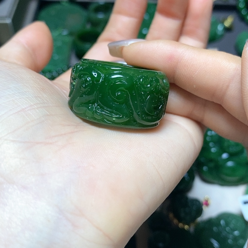 【闪购商品】和田玉戒指未镶嵌扬****方