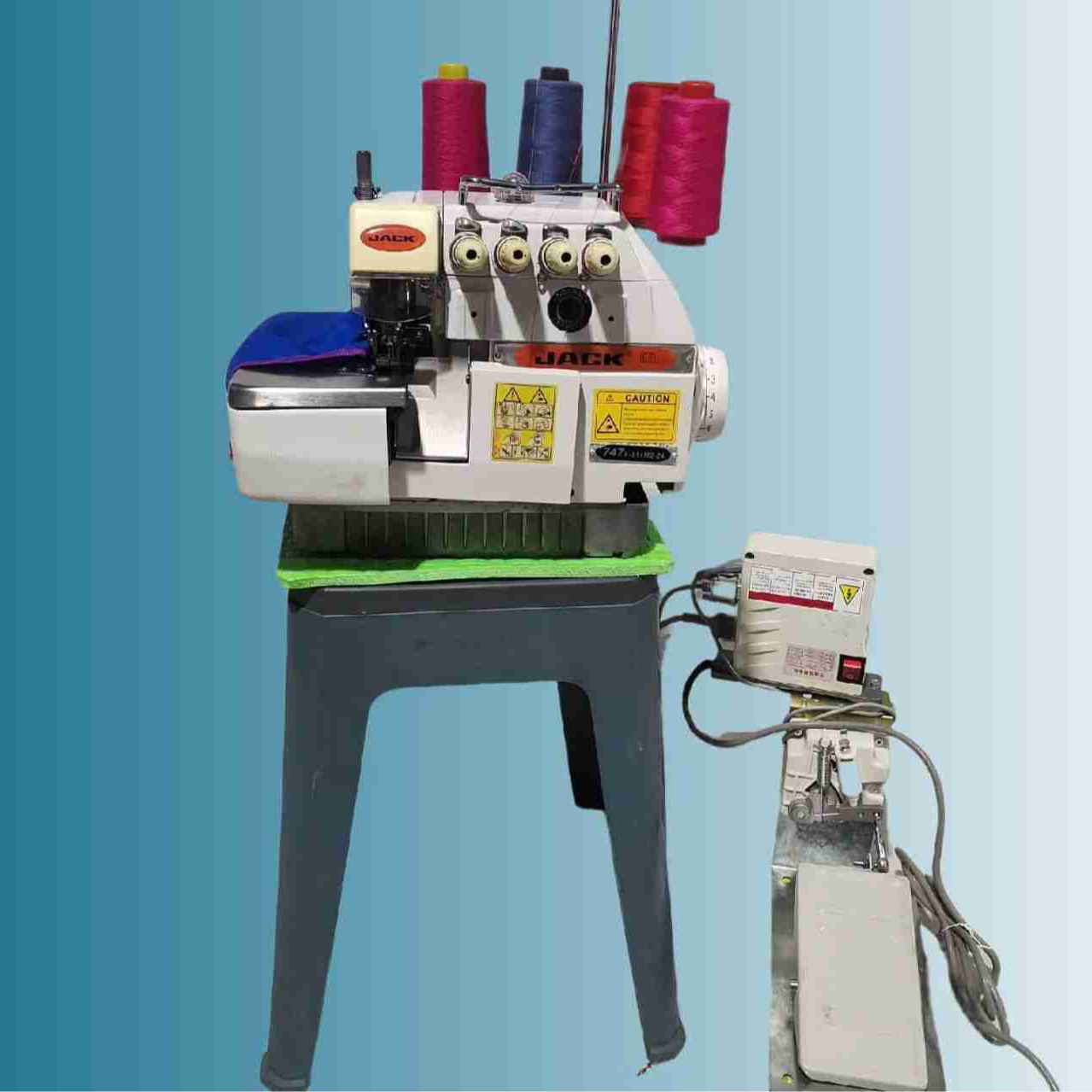缝纫机机械 锁边机 包缝机 桌面款 四线 五线各种品牌可以选择