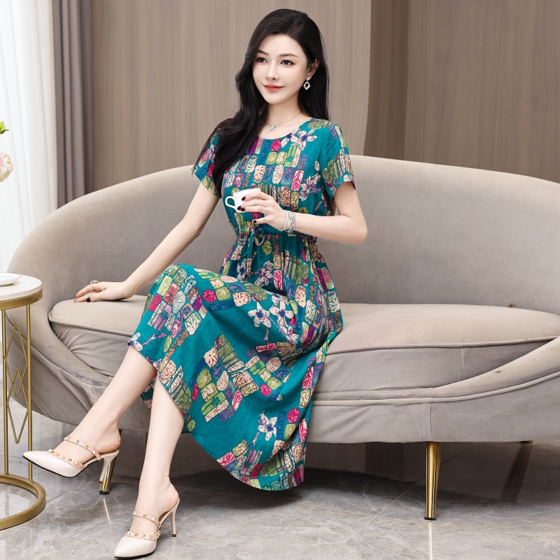 妈妈夏装短袖棉绸碎花连衣裙洋气中老年女时尚收腰遮肚人造棉裙子
