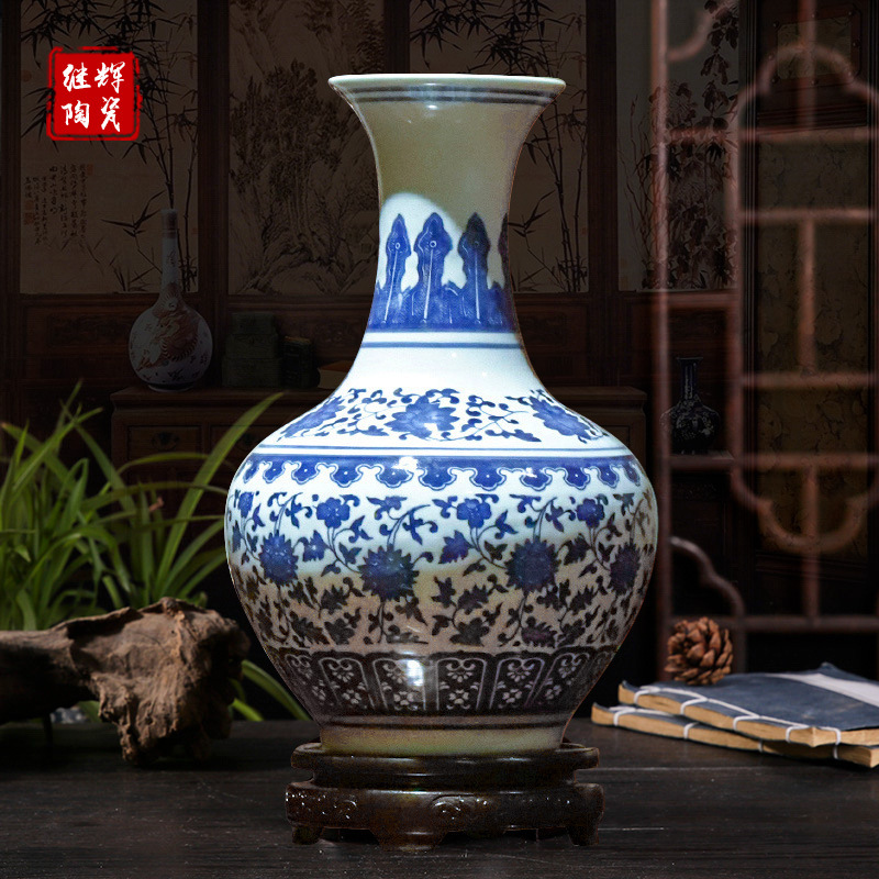工艺品青瓷釉下彩缠枝莲花瓶家居仿古陶瓷器中式摆件