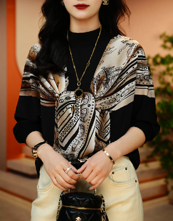 新款高级感洋气时尚百搭显瘦圆领上衣