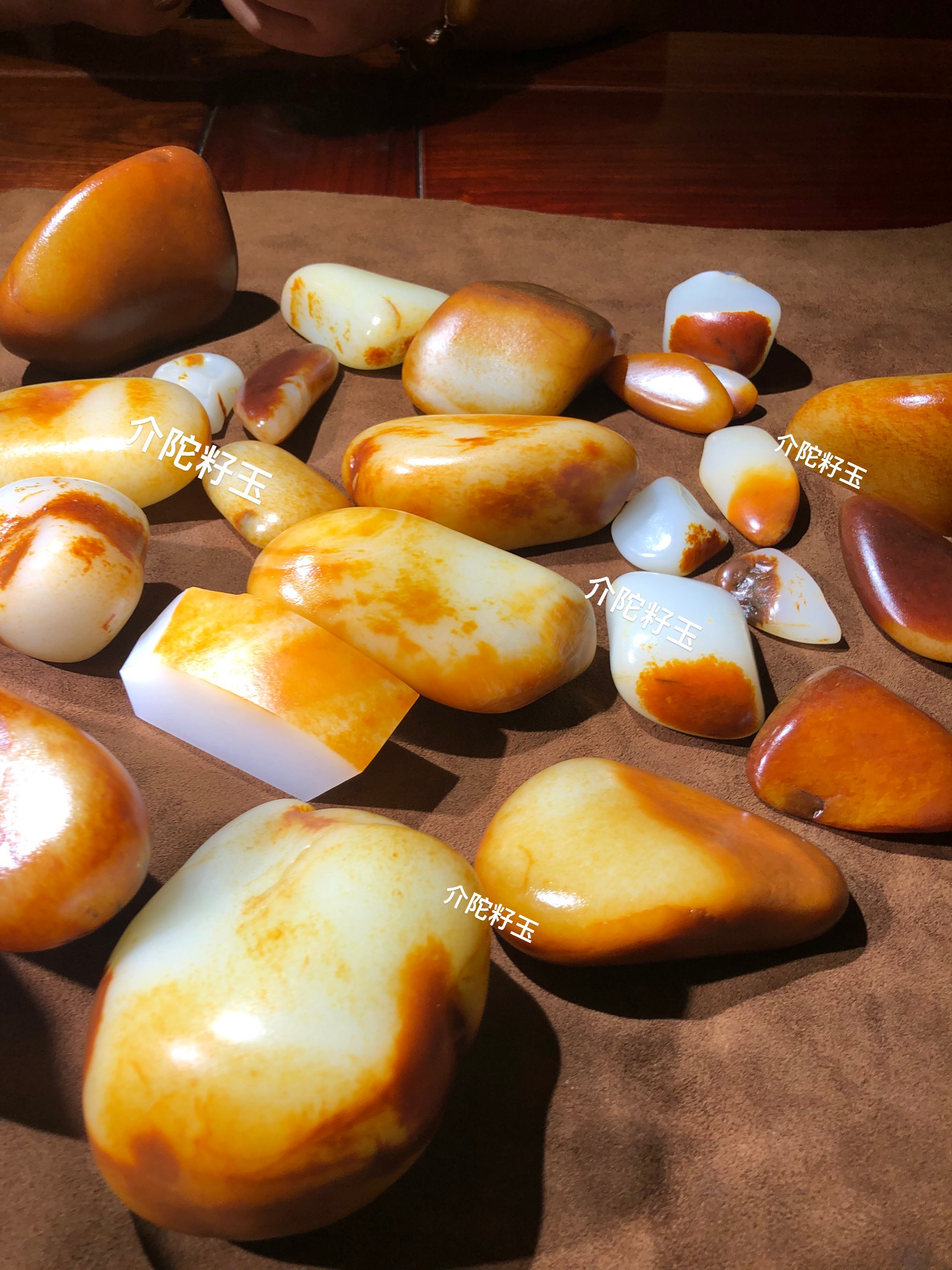 和田玉独籽玩料切料产品订制定金专用链接非通货