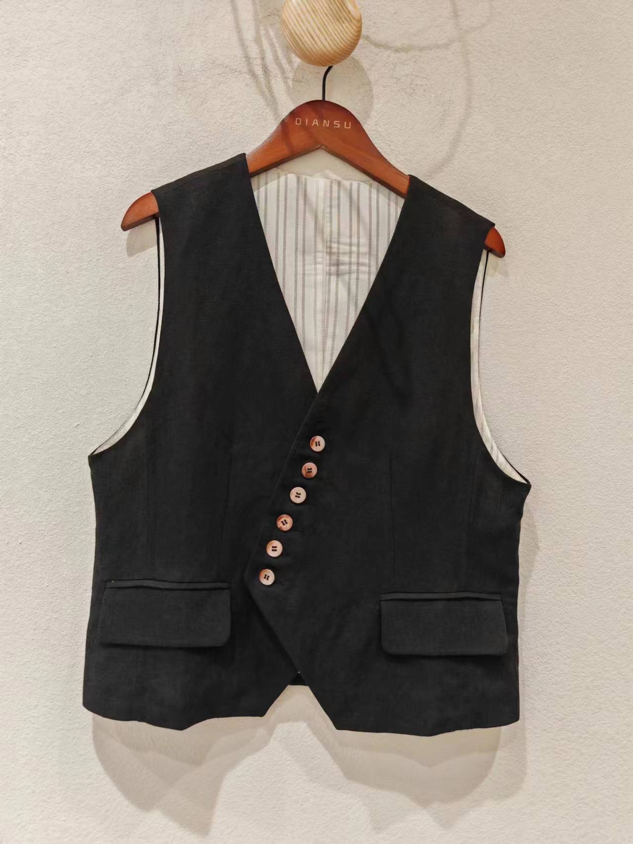 简约V领多扣百搭马甲V007411