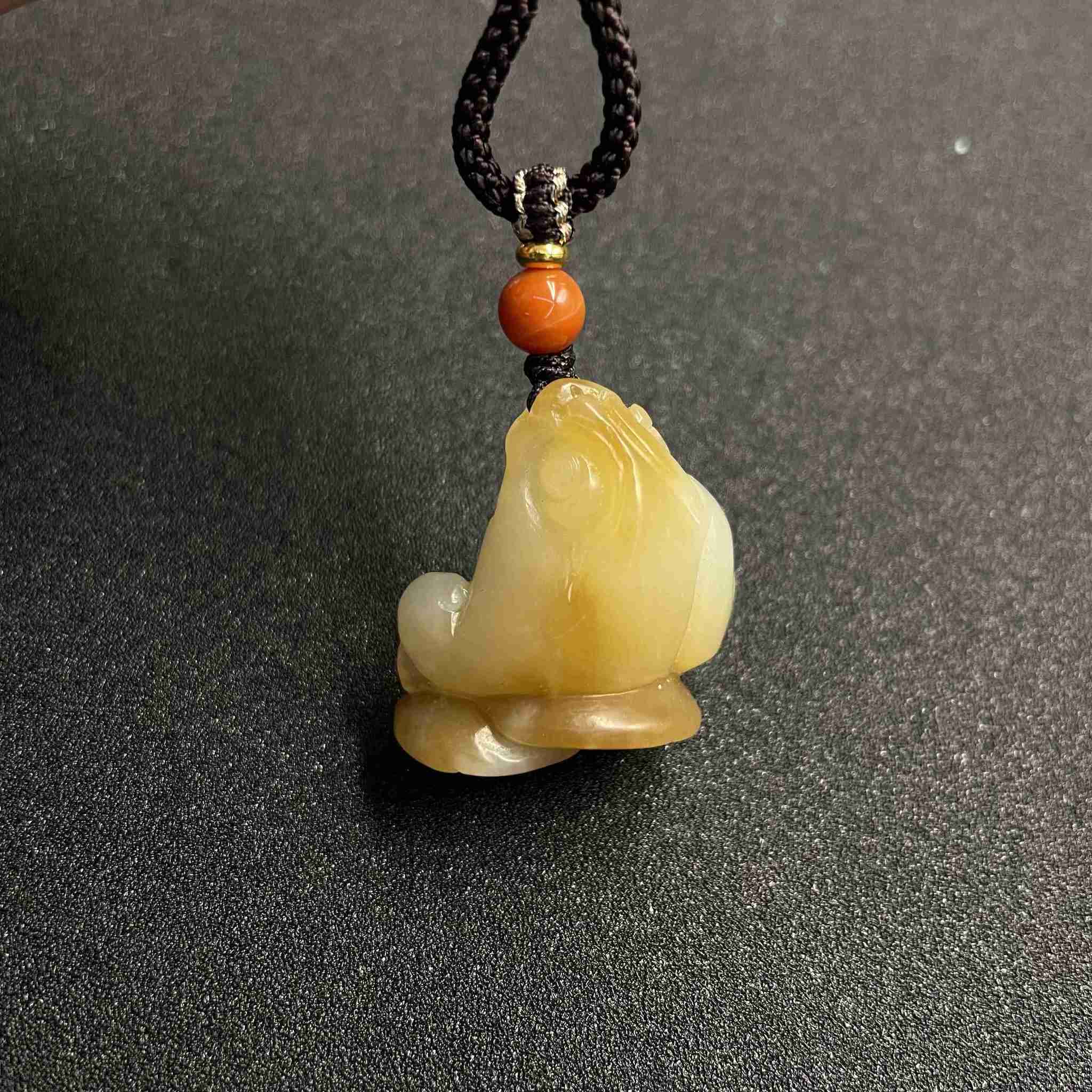 BY1223DLSF030 和田玉呱呱来财挂坠