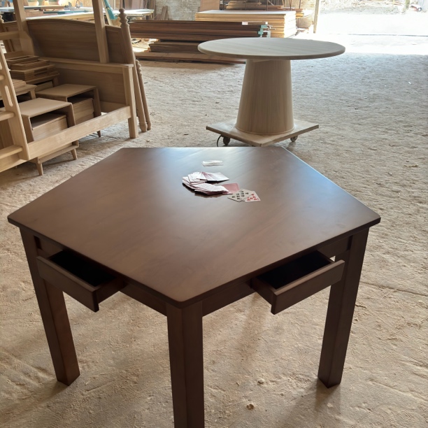 新出炉的五边形桌子，五角桌，保皇桌，狗腿桌新中式牌桌