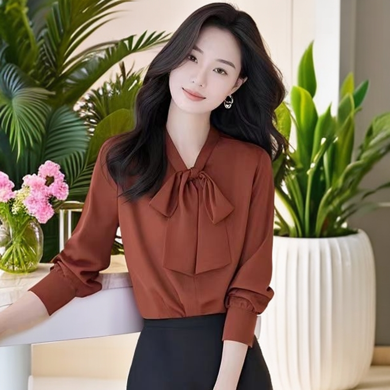 早秋穿搭套韩系高级感上班蝴蝶结轻熟红色衬衫纯色轻奢时尚都市女