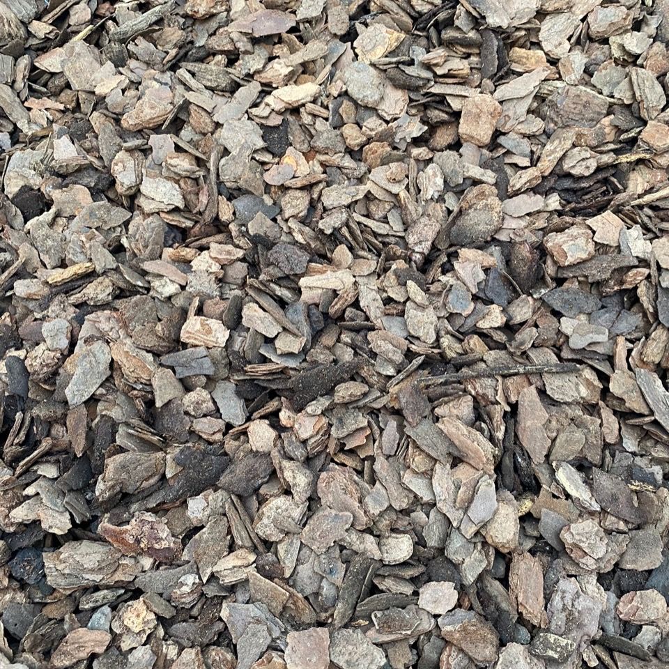 种草的绝好树皮,都是发酵3年以上的,种草易发根!