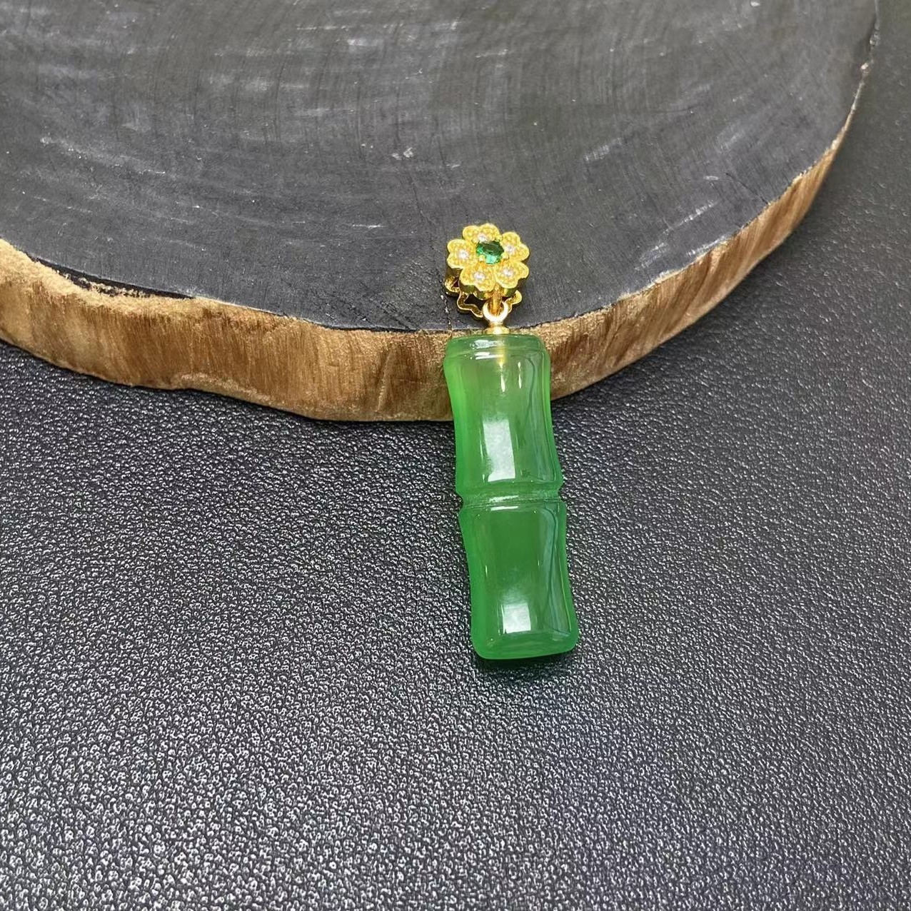 ST1613（天然珠宝）高古青玉玛瑙冰绿竹节吊坠-配皮绳-送礼佳品-013
