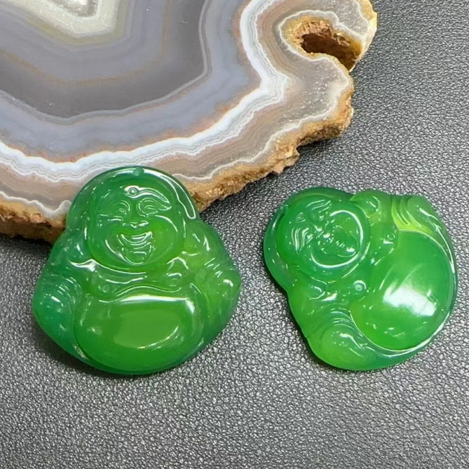 S1988（珠宝玉石）天然高冰满绿佛公吊坠-多样性发货只发一件配珠链