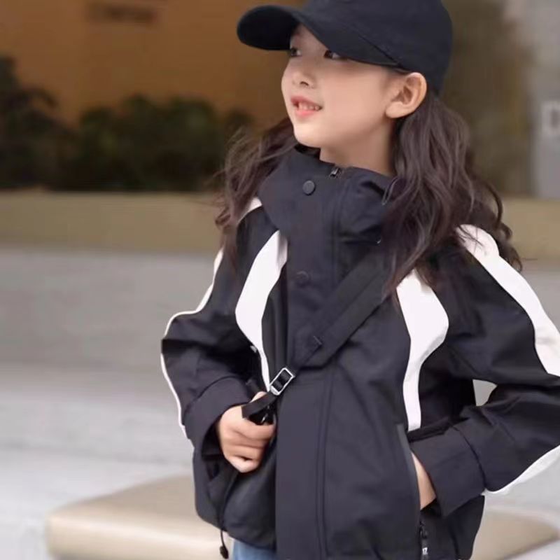 女童外套春秋季2023新款洋气时髦女宝宝秋款小童儿童装秋装冲锋衣
