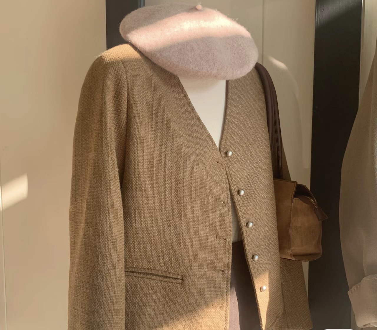 fan女装加厚休闲冬季气质扣号下单，no退换，默认瑕疵，介意勿拍秋冬