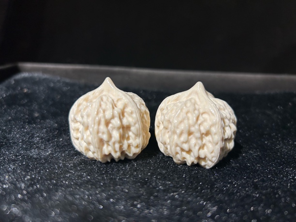 猛犸牙核桃把件一对 猛犸核桃 精工核桃
