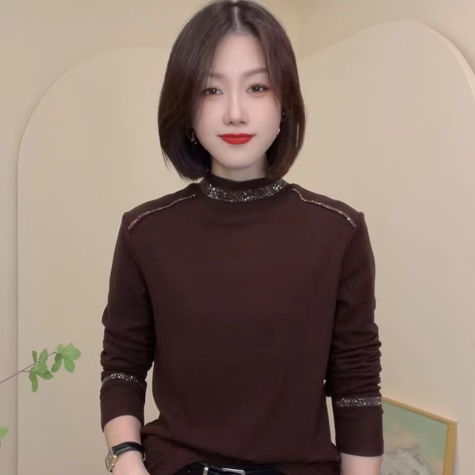 2024秋冬新品纯色烫钻时尚气质设计感显瘦加绒打底衫女