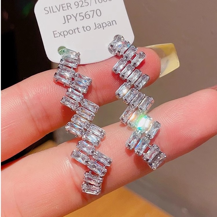 合金耳饰 精致高级感石耳环耳坠2023年新款潮时尚气质名媛耳饰女