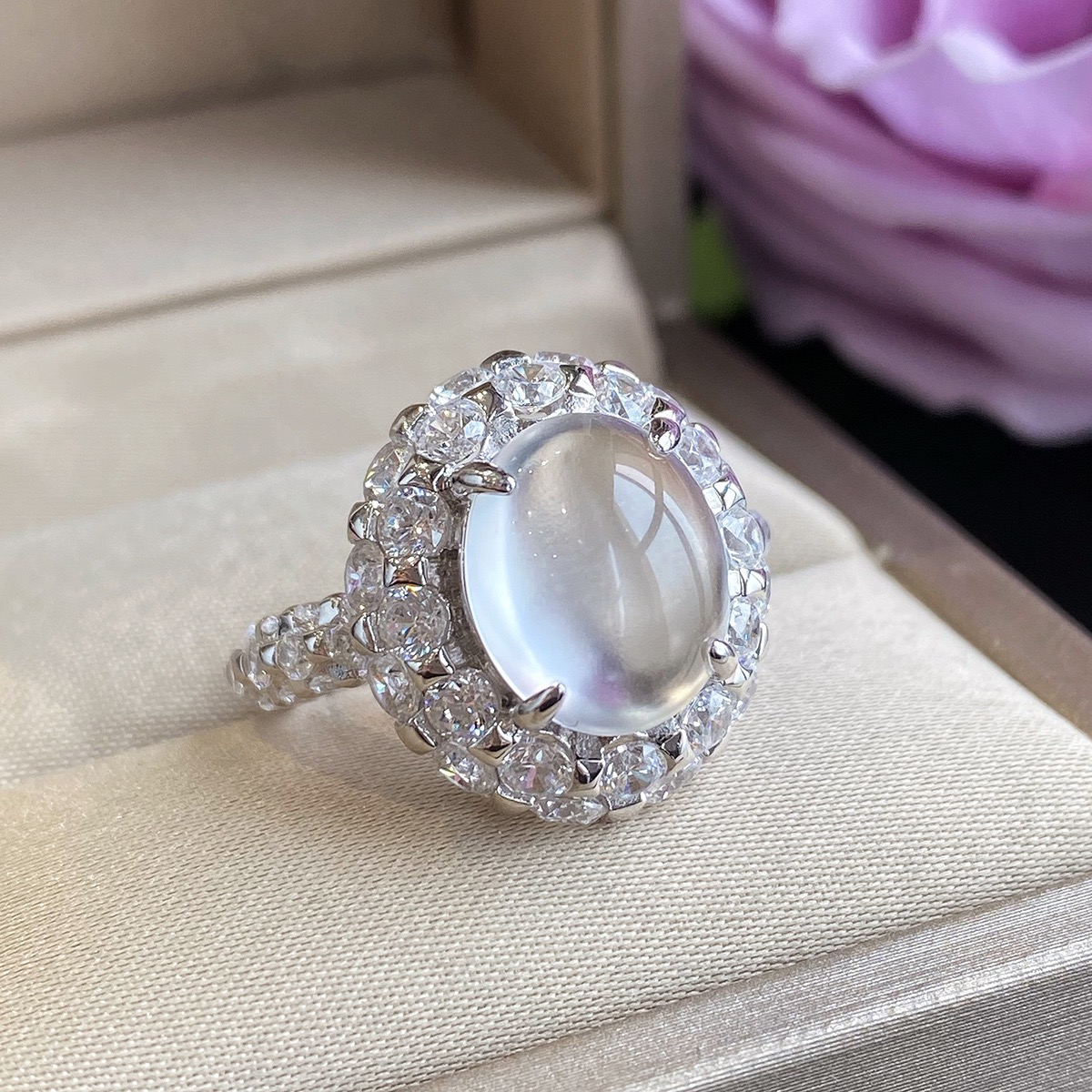 铜合金合成锆石戒指 中古法式气质百搭鸽子蛋优雅戒指J1205-2349