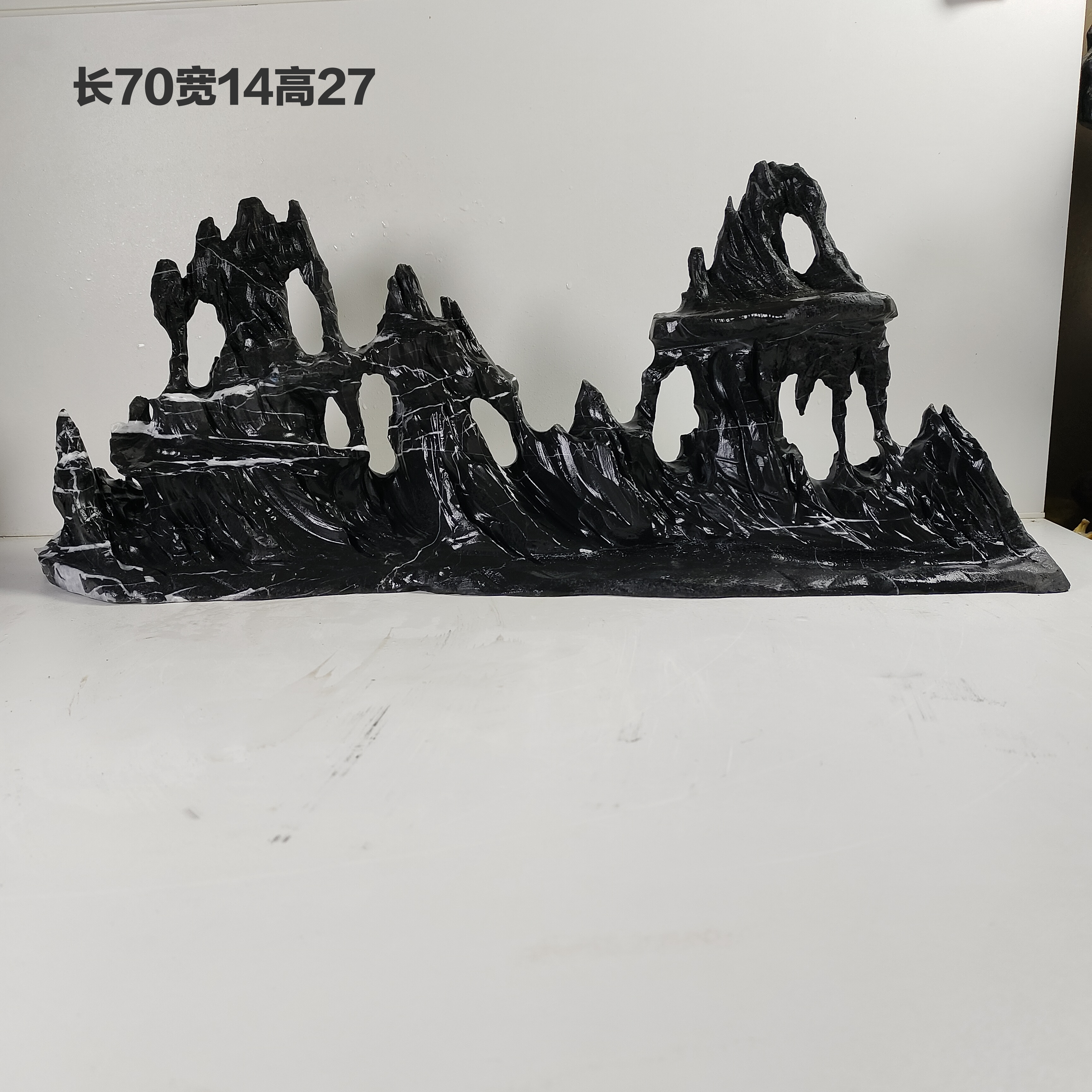 正宗灵璧石天然，山峰摆件，鱼缸造景，一石成景，庭院摆件假山石石头