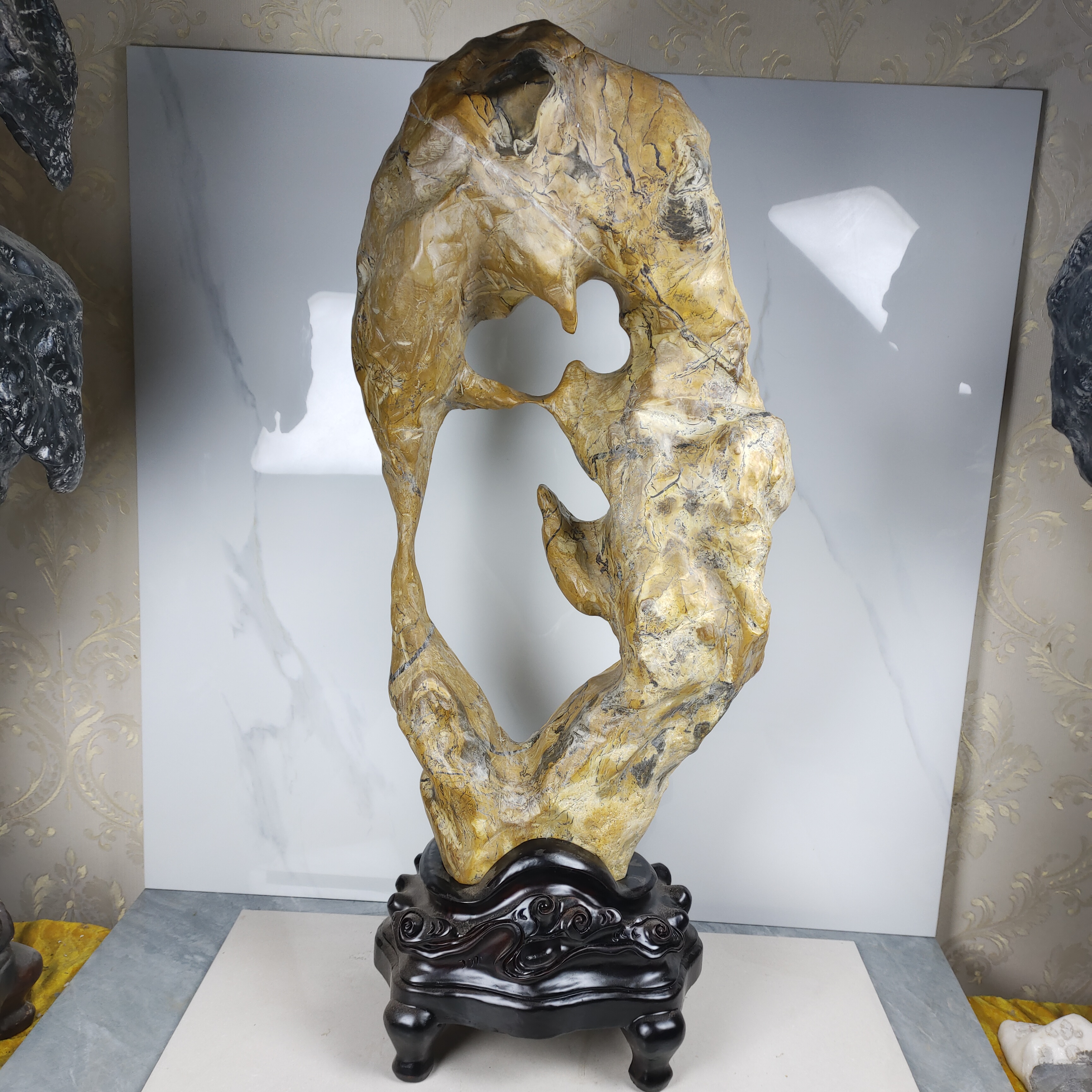 灵璧石，山峰摆件，鱼缸造景，景观石，雨花石，太湖石，武陵石，石花盆