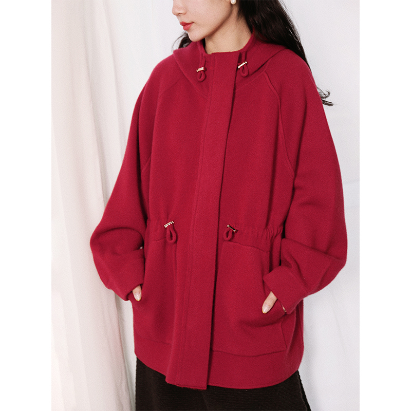 润帛 针织山羊绒连帽拉链时尚派克大衣 宽松休闲红色抽绳加厚外套