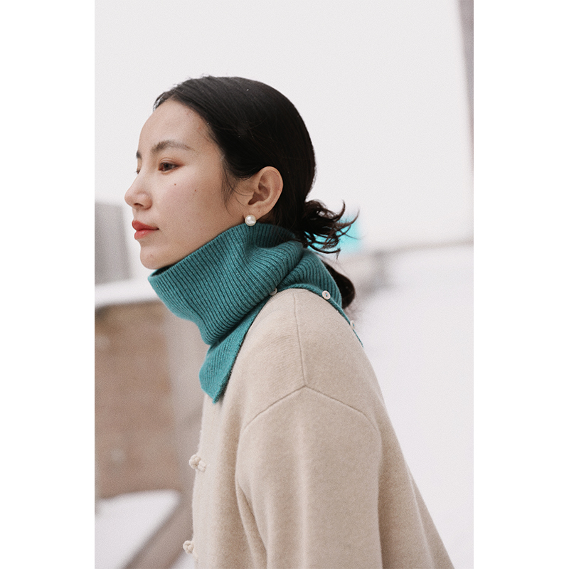 润帛 冬季时髦氛围感韩版针织羊绒脖套 开叉系扣护颈寒叠搭披肩女