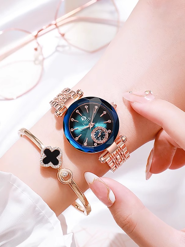 网红满天星精致女表潮流百搭精致轻奢女士表时尚气质奢华腕表