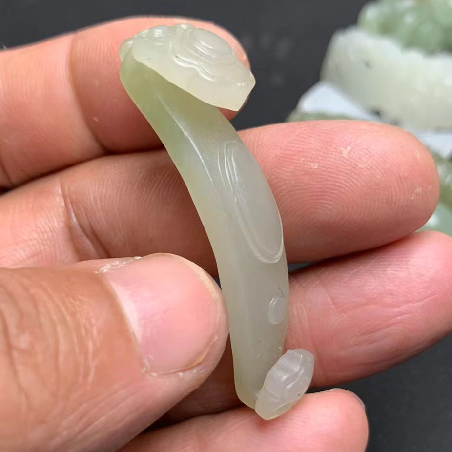 新疆和田玉翠青料玉如意男女款玉石手牌个性玉石挂件吉祥如意玉坠