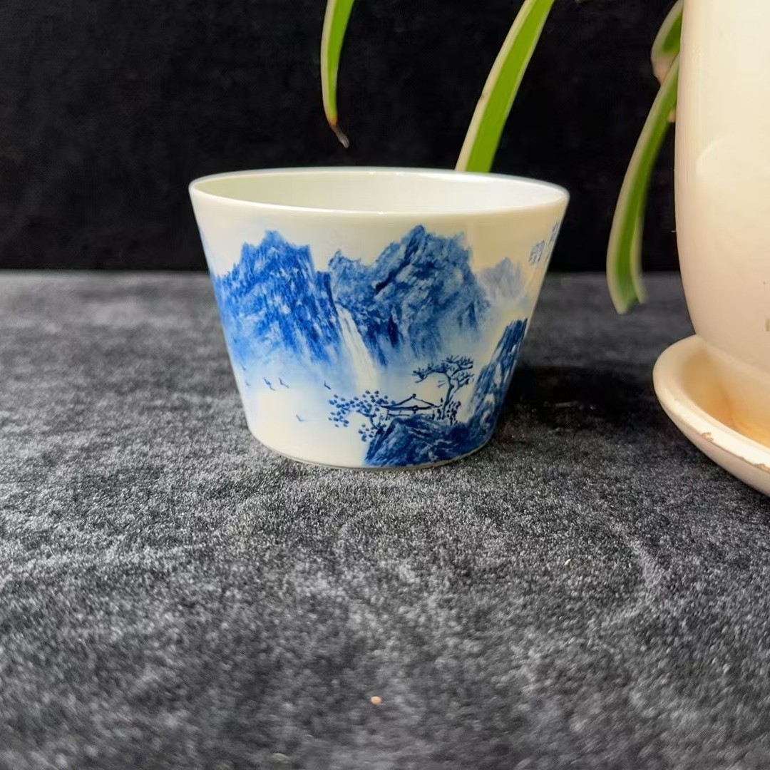 景德镇高温陶瓷釉下彩茶具纯手工手绘青花山水外绘直筒杯主人杯