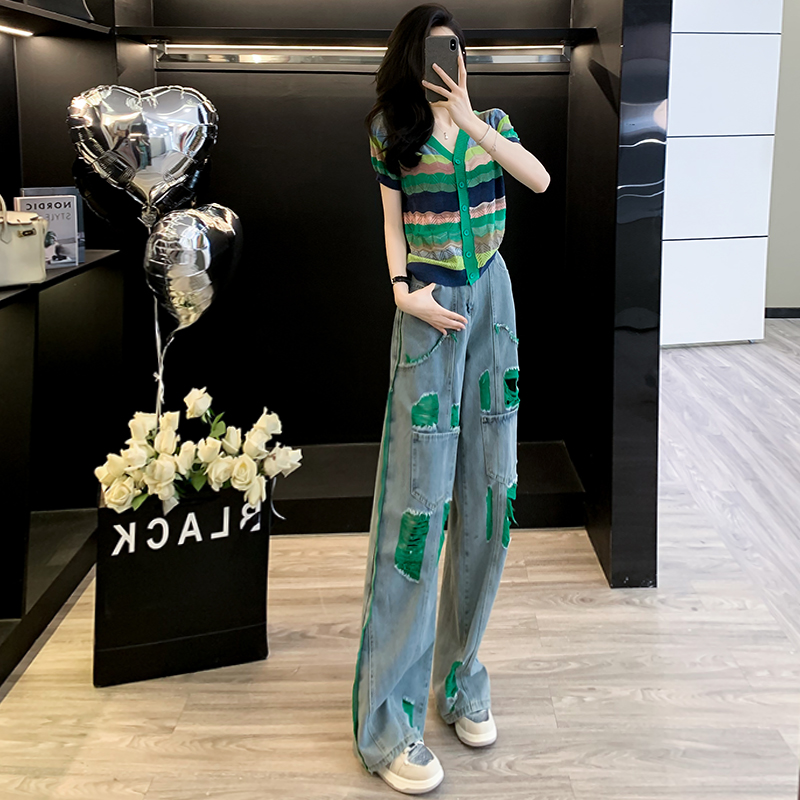 多巴胺休闲时尚套装女夏季针织条纹v领短袖上衣阔腿牛仔裤两件套