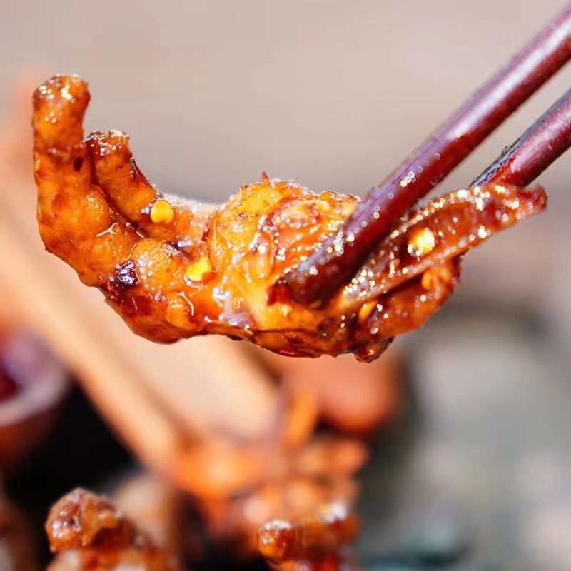 现任香辣鸡爪辣味零食品牌鲜香蛋白质手工精选营养香味甄选