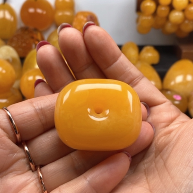 【闪购商品】琥珀颈饰未镶嵌
