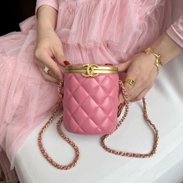 95新 Chanel/香奈儿 苏州包展/小圆筒包/成色直播间为准