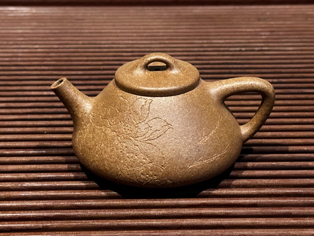  肥嘟嘟 · 欧K石瓢 | 共生矿 · 荷风香迎 180cc （半手精工）