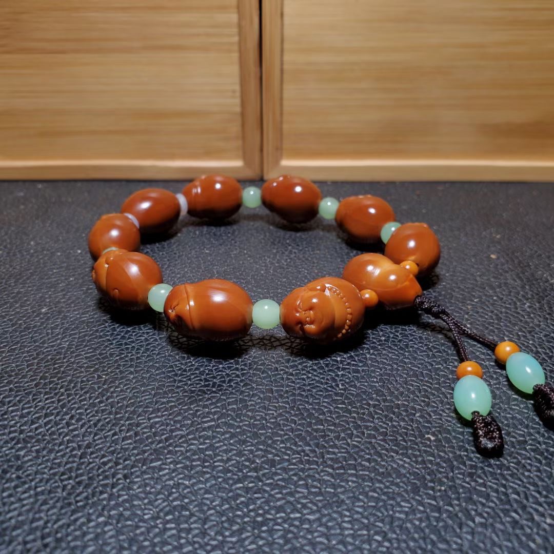 橄榄核雕刻 小弥勒手串 老油核雕刻 苏工高海作品
