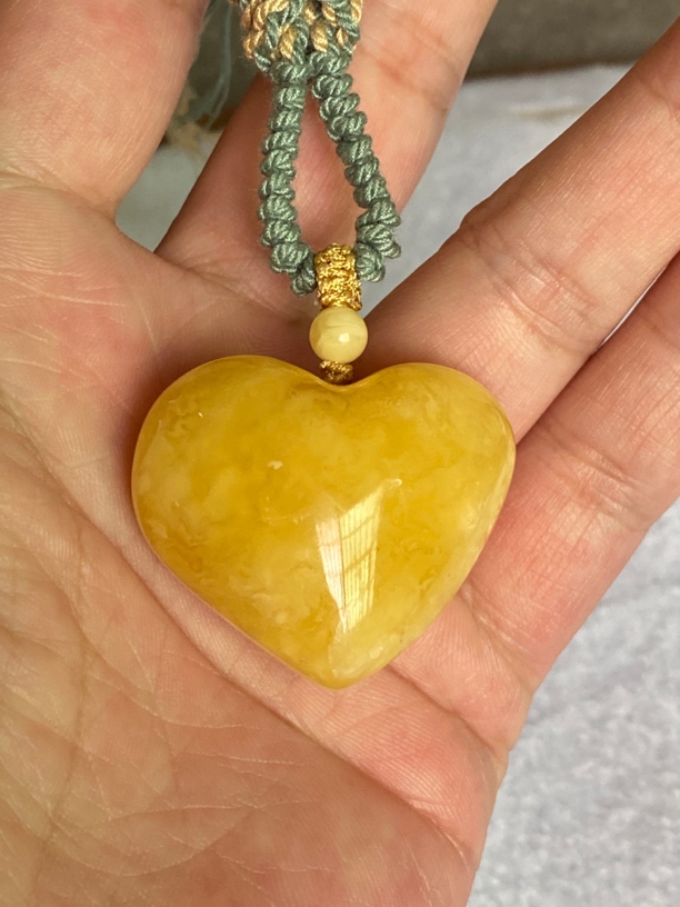 天然俄料满蜡心型吊坠