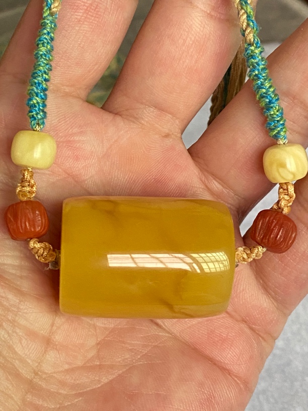 天然俄料蜜蜡桶珠锁骨链