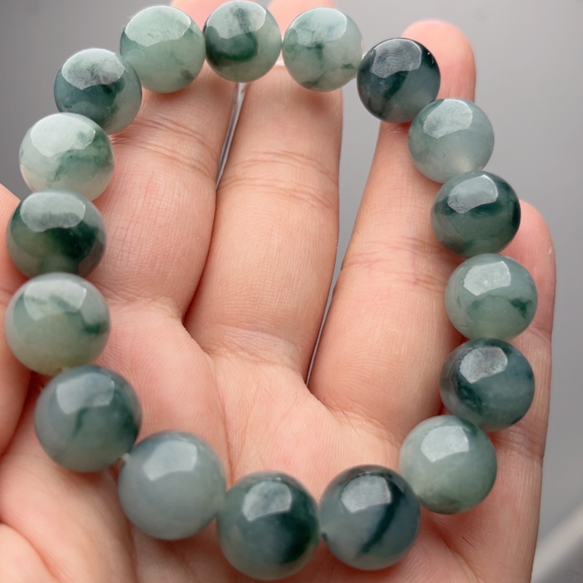 糯化起胶飘绿花手串12.2*17颗