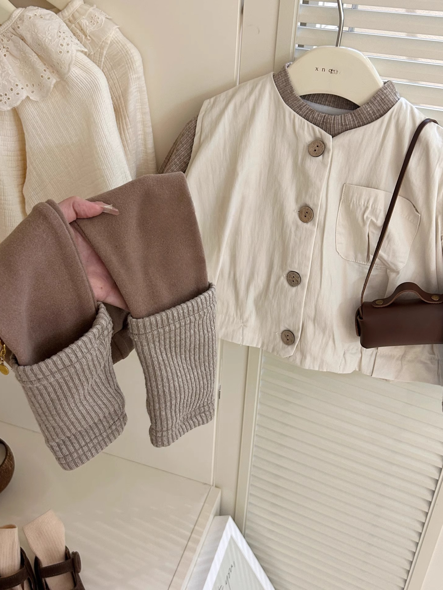 女童秋装套装春秋季新款洋气女孩宝宝网红超萌马甲洋气打底衫衣服