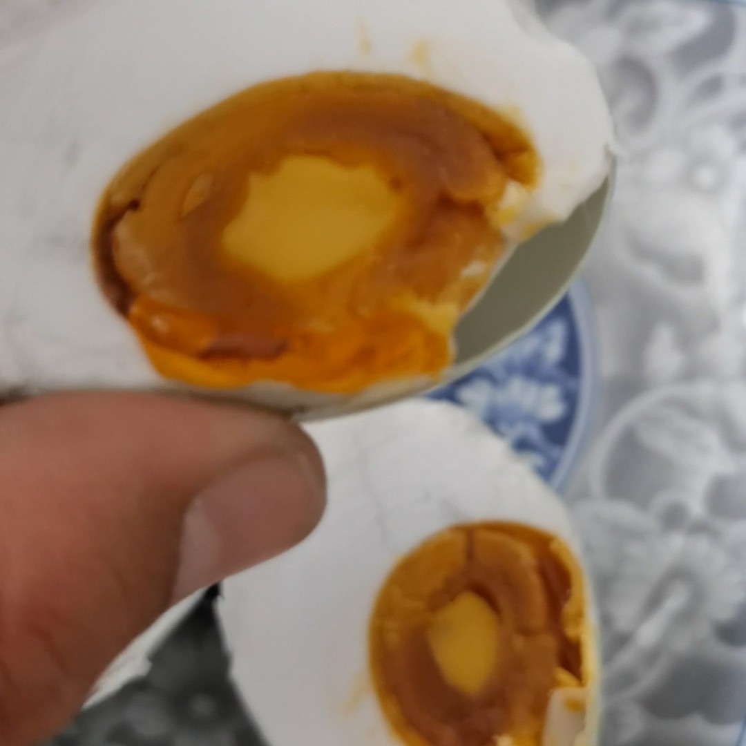 顺丰包邮超大咸鸭蛋 农村腌制各个流油 超大松花蛋 溏心