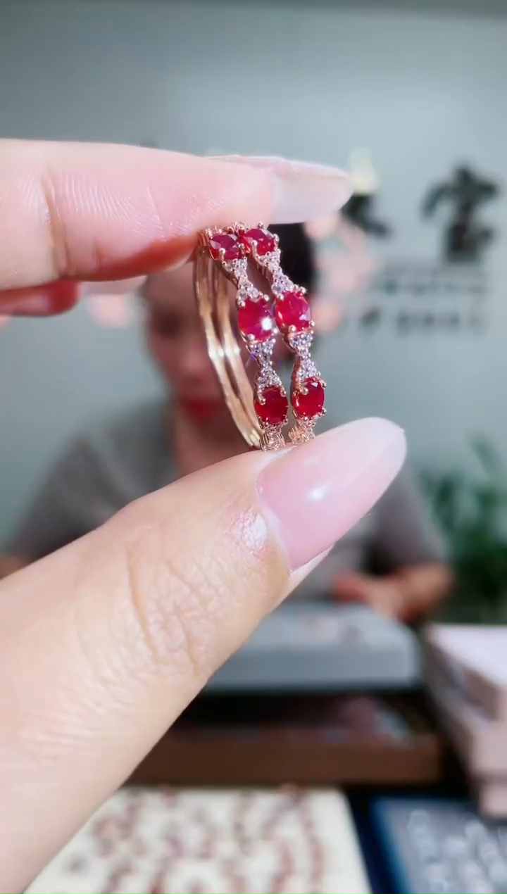 【闪购商品】红宝石耳饰银S925镶嵌2