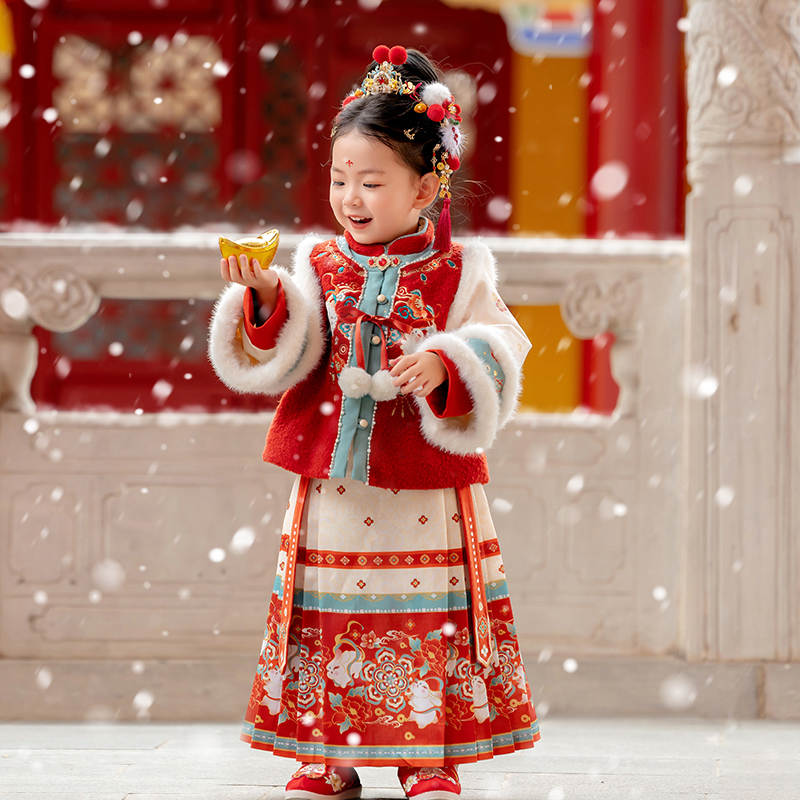 萌乎【锦玉瑶】红色拜年服明制汉服裙子套装244901