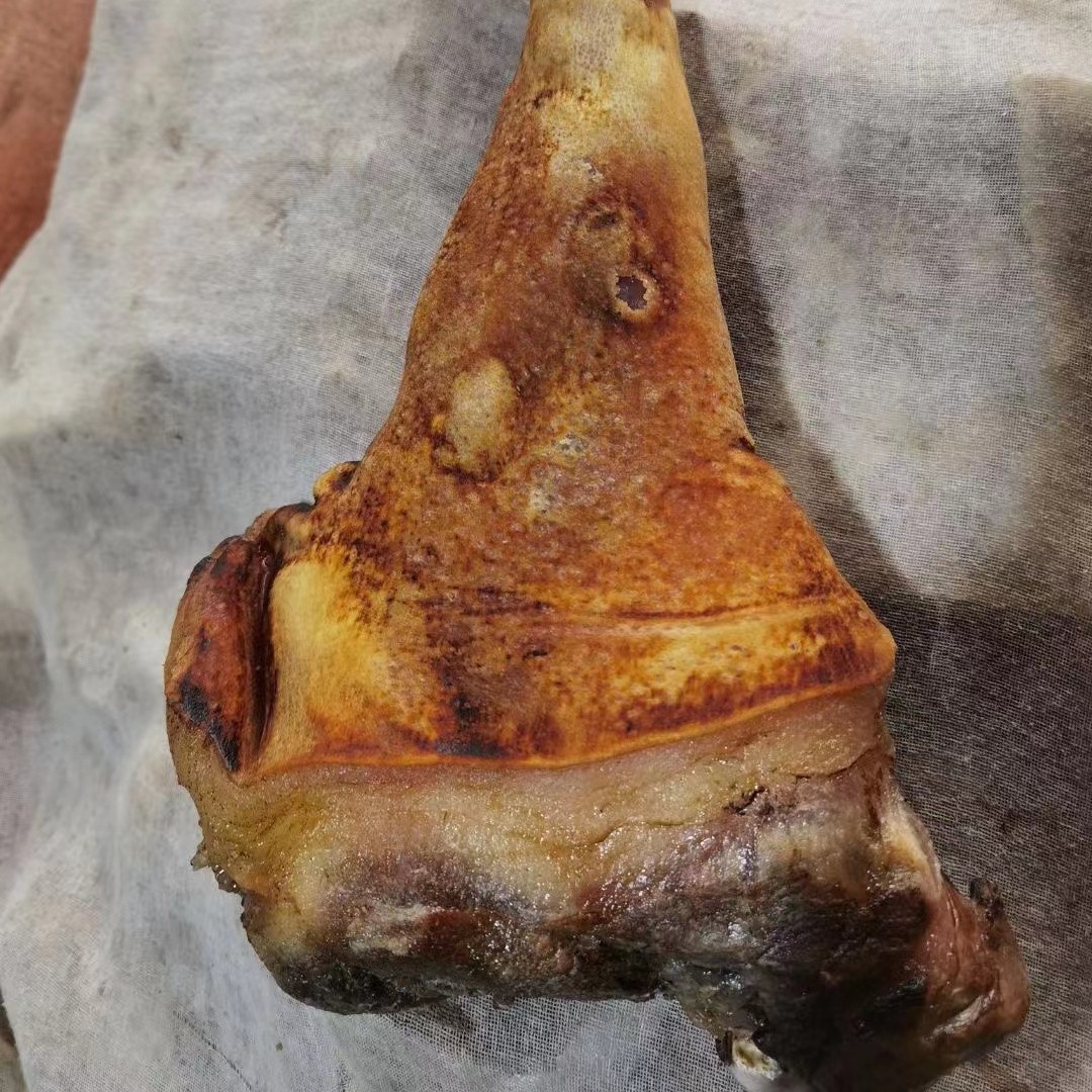 云南特产小猪手散称散养黑土猪手1000克