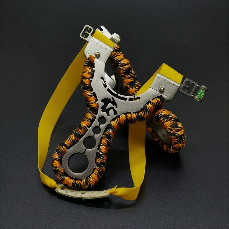 水平仪瞄具扁皮快压弹弓大威力98k临沂不锈钢怒狼弹弓