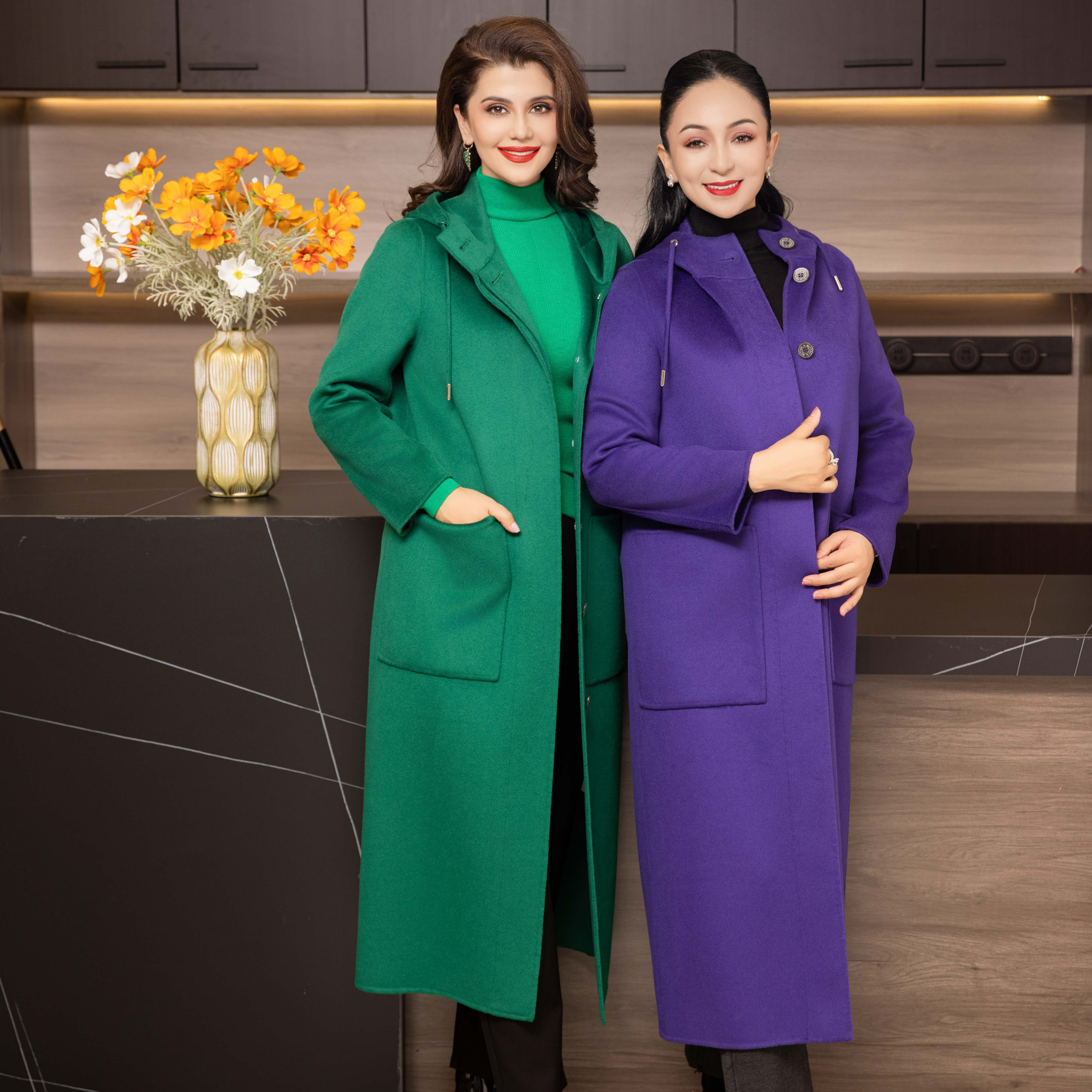 MUBINE 新款减龄宽松连帽中长款桑蚕丝羊绒大衣 23179(特价）