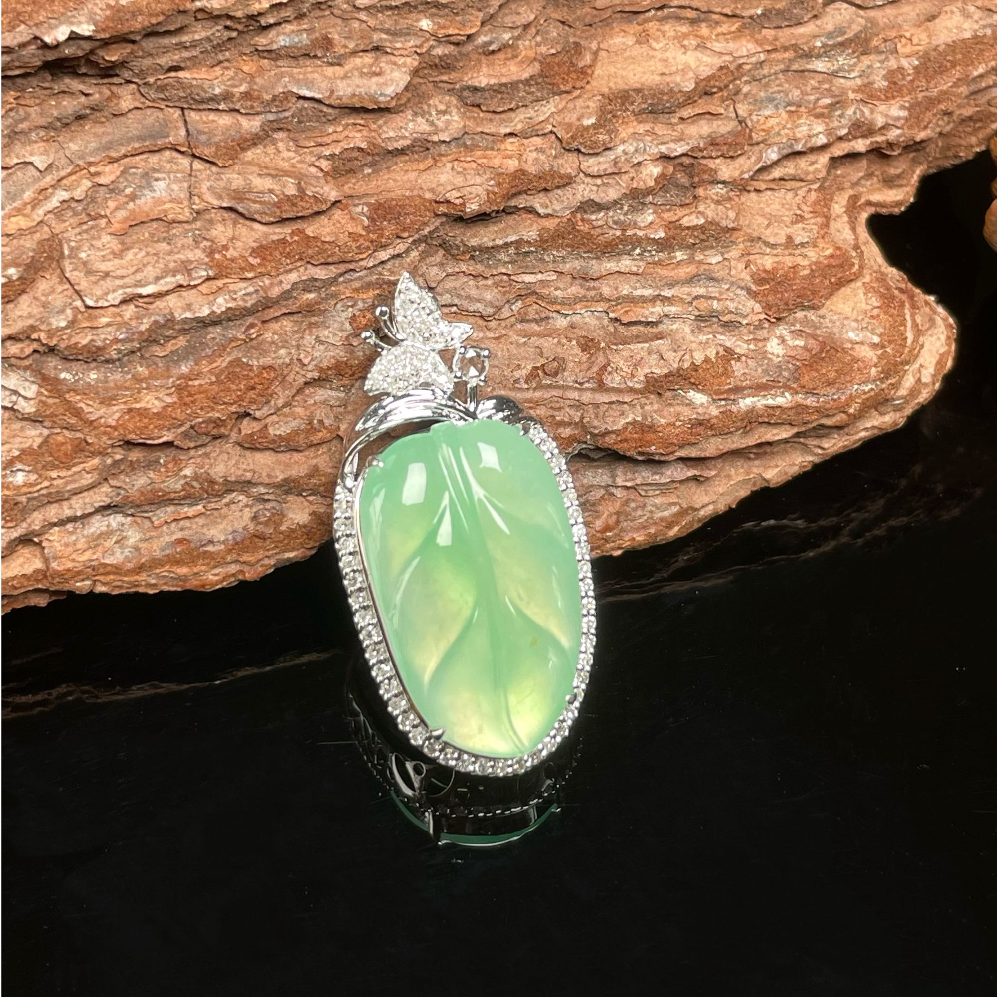 琪满钰珠宝天然翡翠绿色叶子18K金钻石镶嵌可开盖轻奢气质时尚