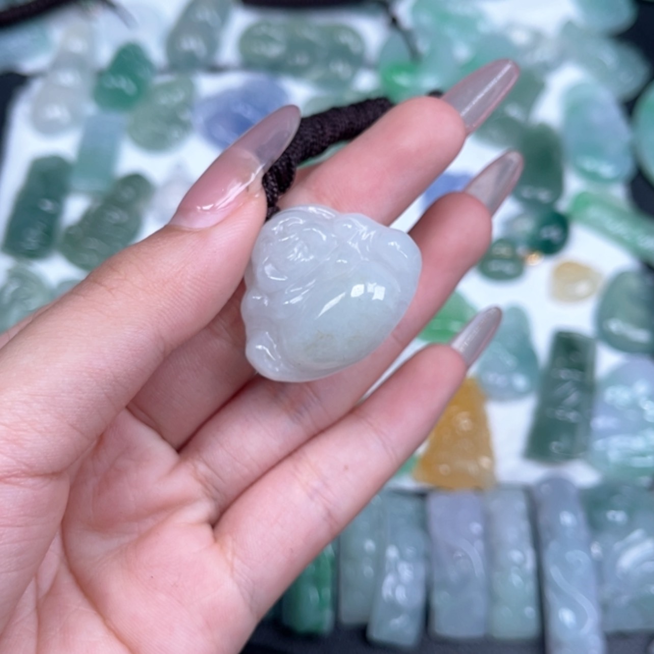 【闪购商品】翡翠吊坠未镶嵌陆*