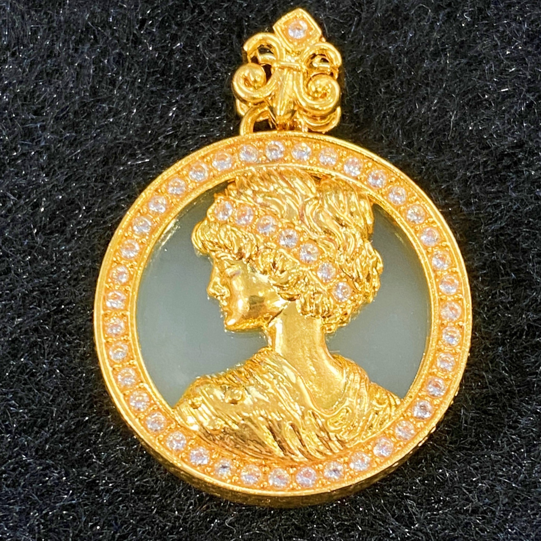 【玖凤楼黄金】女王牌和田玉吊坠有证书有礼盒