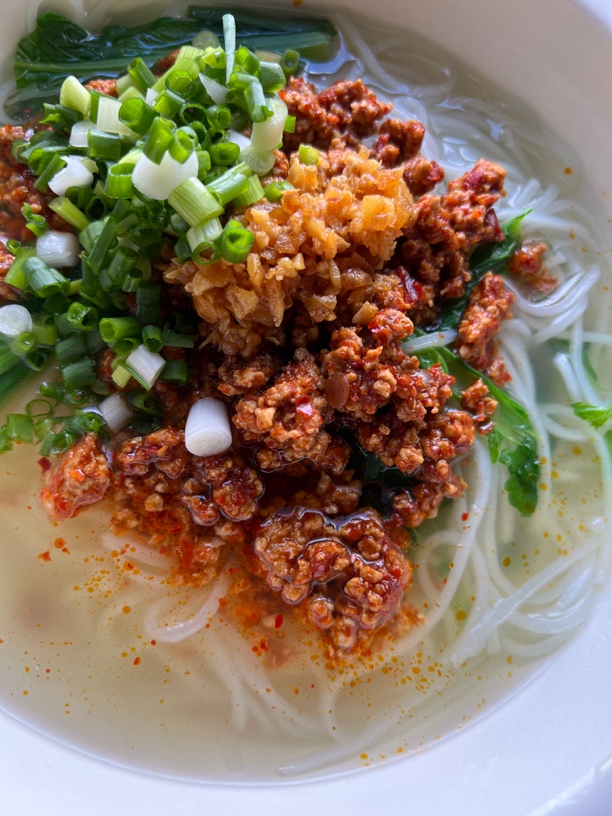 饵丝  干饵丝5袋500克  给一瓶500克炒帽子肉的豆瓣酱