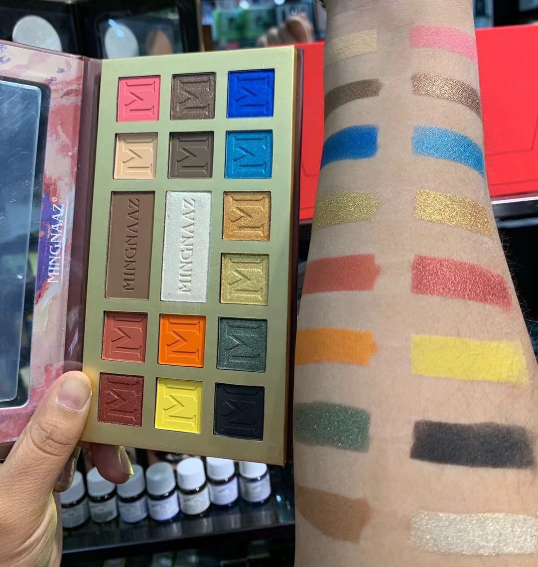 mingnaz玩趣四色眼影盘