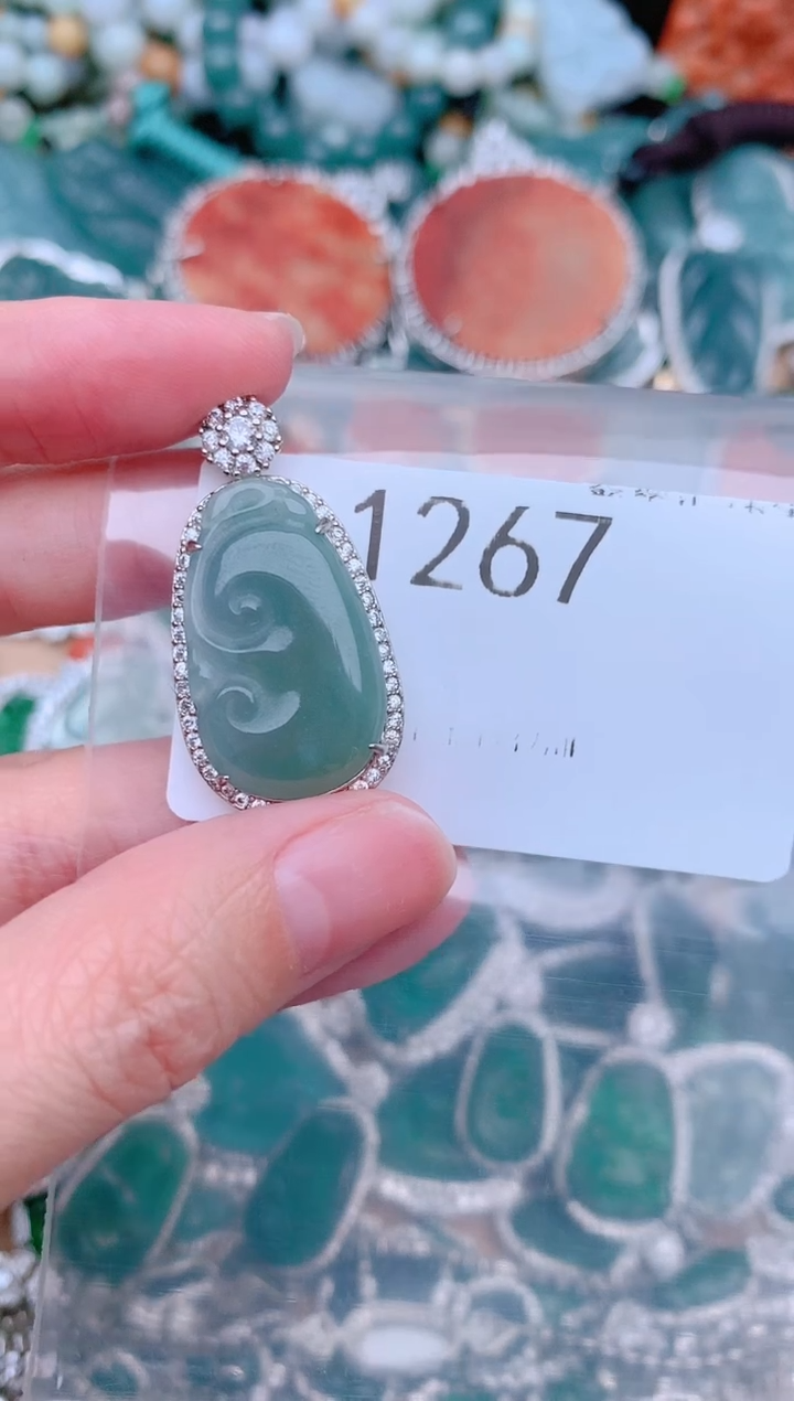 【闪购商品】翡翠颈饰未镶嵌1267