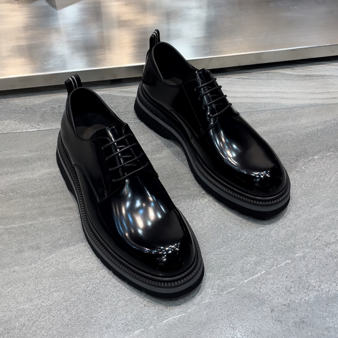 时尚开边珠牛皮商务鞋