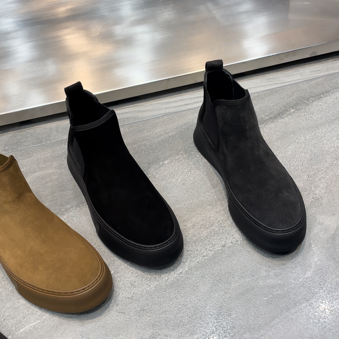 时尚男鞋冬季中帮潮鞋百搭厚底休闲鞋懒人一脚蹬2025秋冬新款